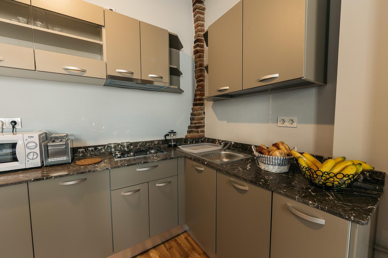 Yellowboot Aparthotel Sibiu Bagian luar foto